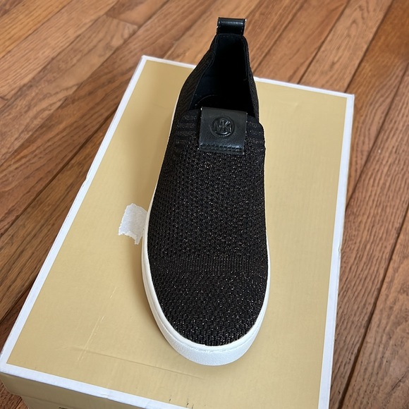 Michael kors Women's Juno Knit Slip-On Sneakers - Picture 7 of 11